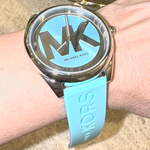 Michael Kors Janelle Watch Silver MK Logo Dial Aqua Blue Sili… NIB - Picture 7 of 13